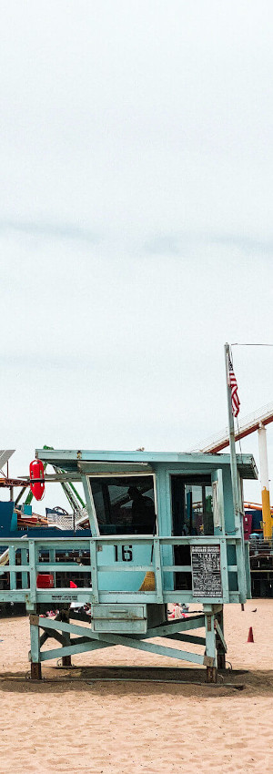 Lifeguard tower in Santa Monica